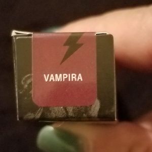 Kat Von D Everlasring Liquid Lipstick - Vampira